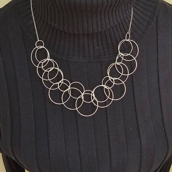 Silver Chain Necklace with Silver Linking Hoops 18" With 3" Extender - Picture 1 of 3
